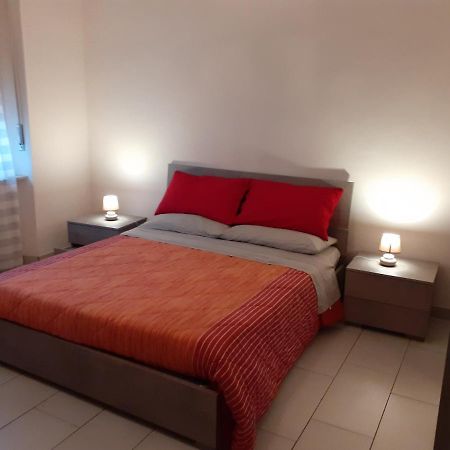 La Casa Di Luca Apartment Asti Luaran gambar