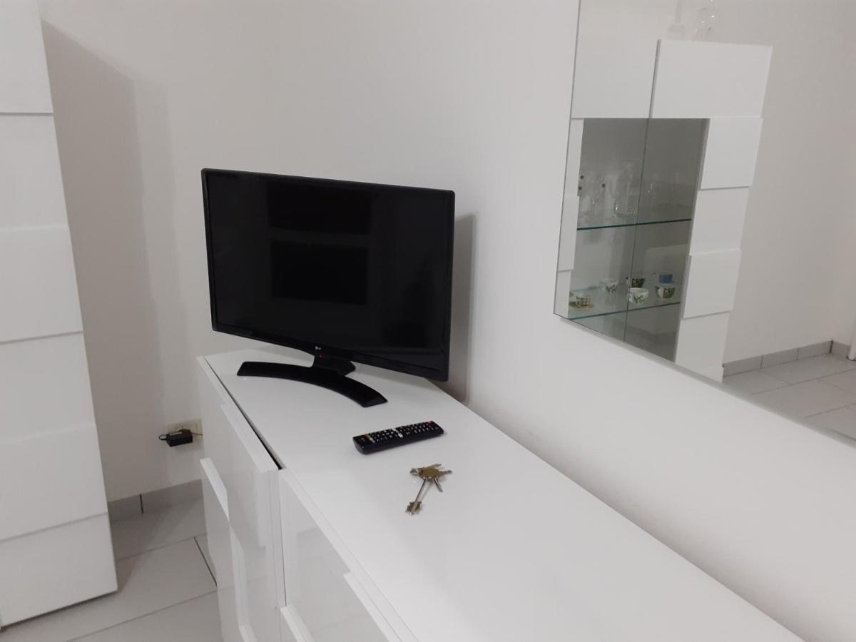 La Casa Di Luca Apartment Asti Luaran gambar