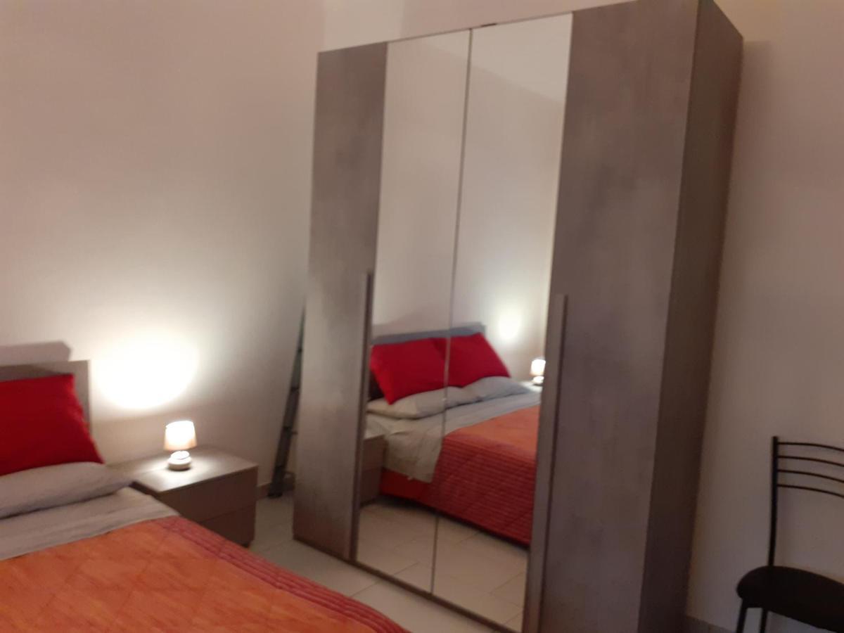 La Casa Di Luca Apartment Asti Luaran gambar