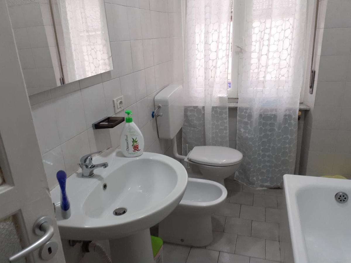 La Casa Di Luca Apartment Asti Luaran gambar