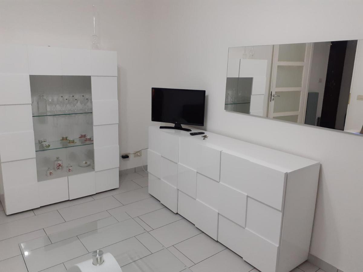 La Casa Di Luca Apartment Asti Luaran gambar